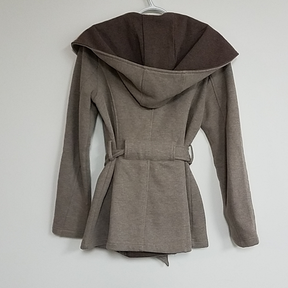 Coat - Picture 2 of 3